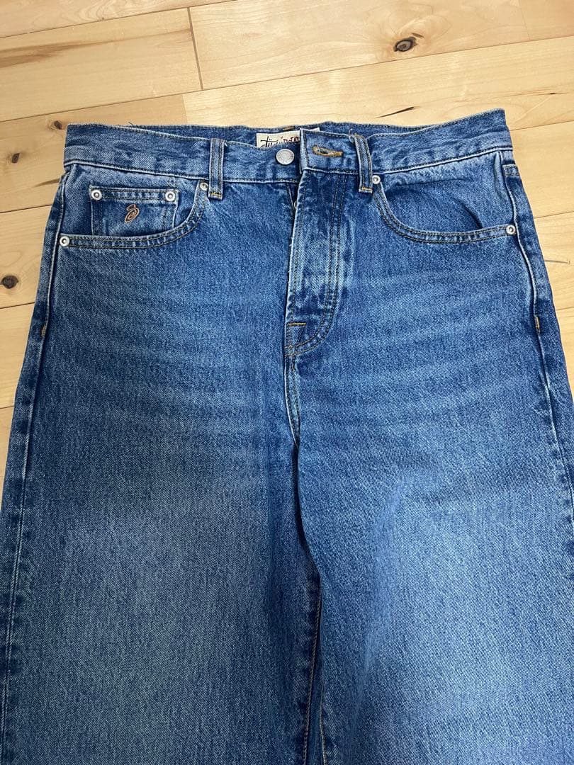 Stüssy ワイドレッグ デニムパンツ