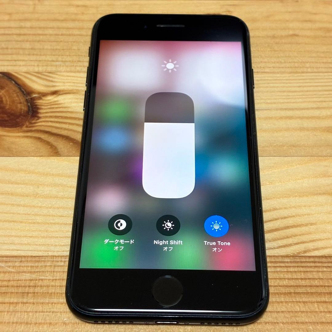 a*n様 バッテリー新品　iPhoneSE第3世代64GB SIMフリー　美品