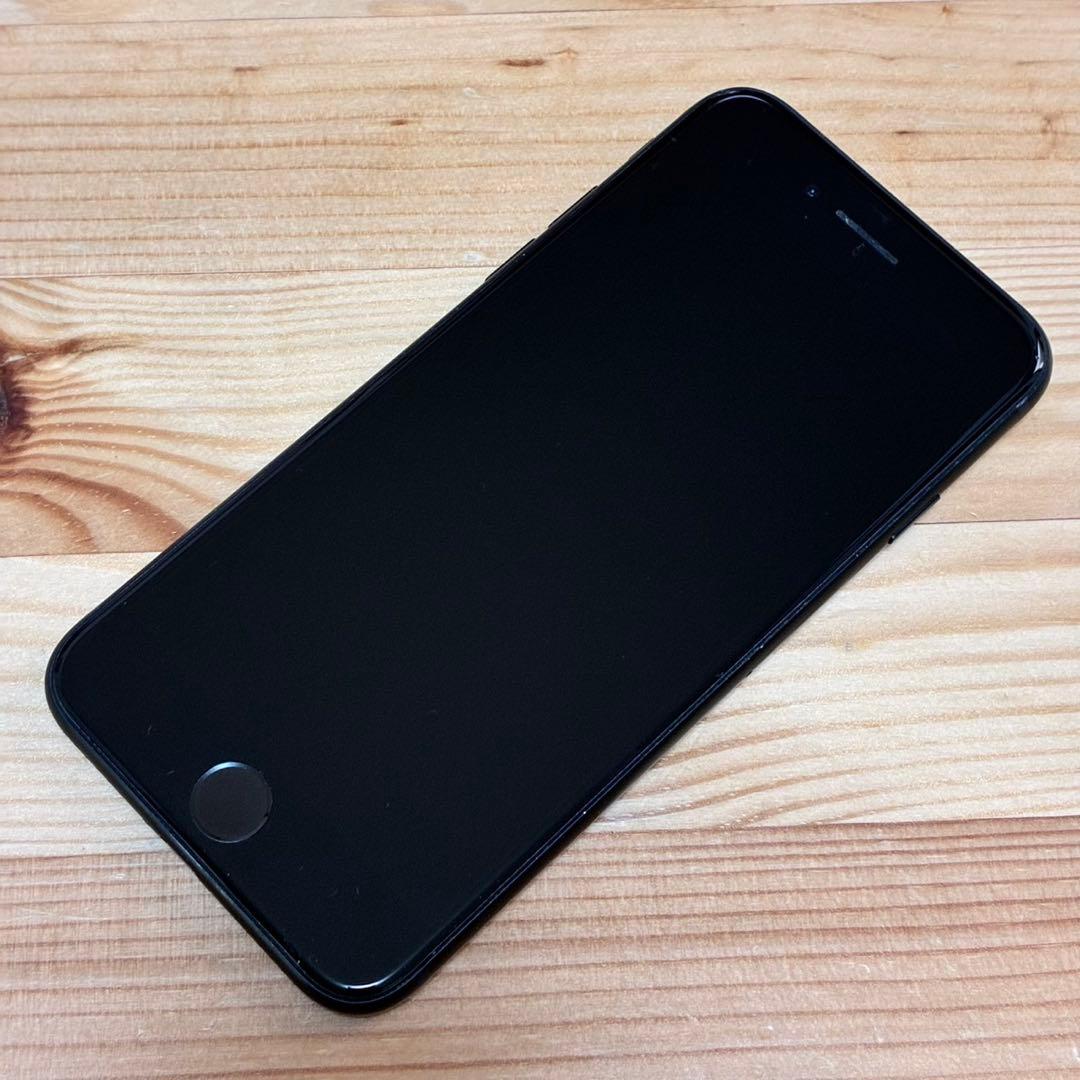 a*n様 バッテリー新品　iPhoneSE第3世代64GB SIMフリー　美品