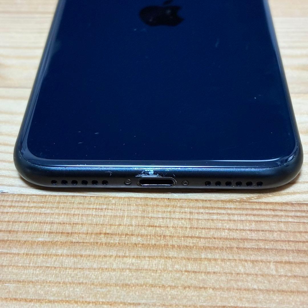 a*n様 バッテリー新品　iPhoneSE第3世代64GB SIMフリー　美品