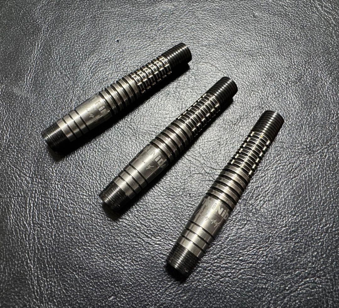 激レア トリニダード ロメロ タイプ1 岩田夏海モデル エスダーツ限定モデル