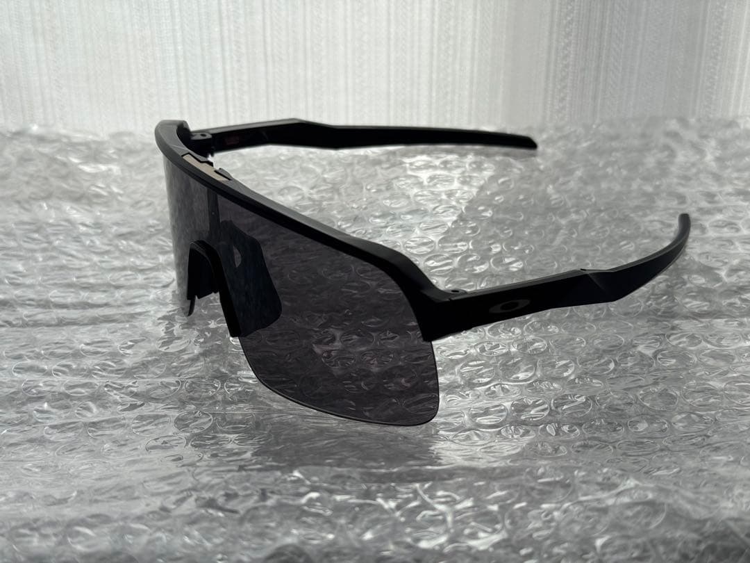 オークリー　　スートロライト