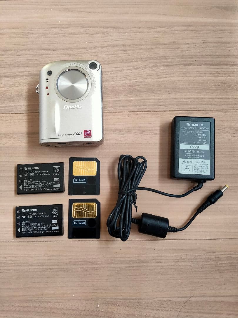 FinePix F601 デジタルカメラ