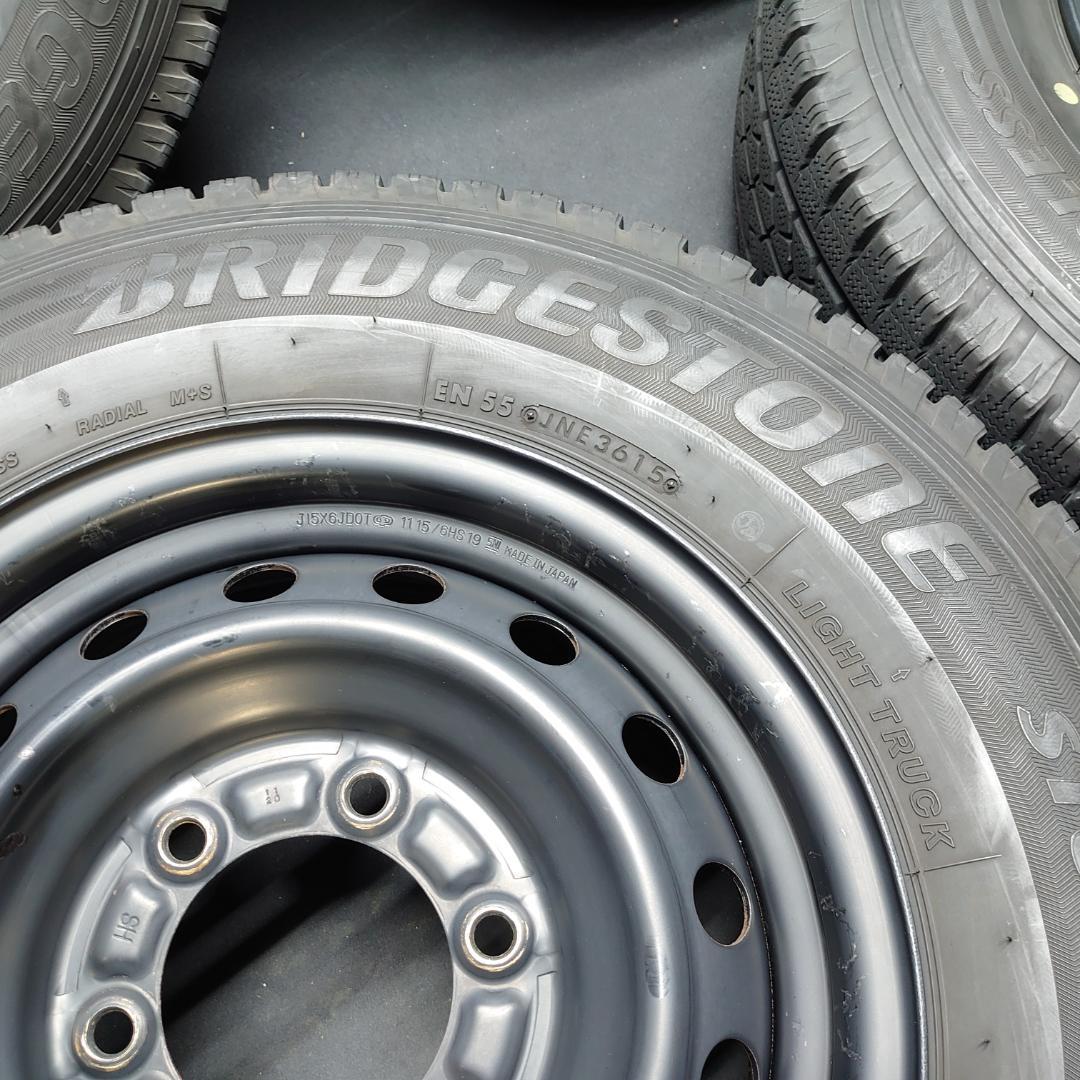 トヨタ純正 195/80Ｒ15 107/105L LT 200系 ハイエース 冬