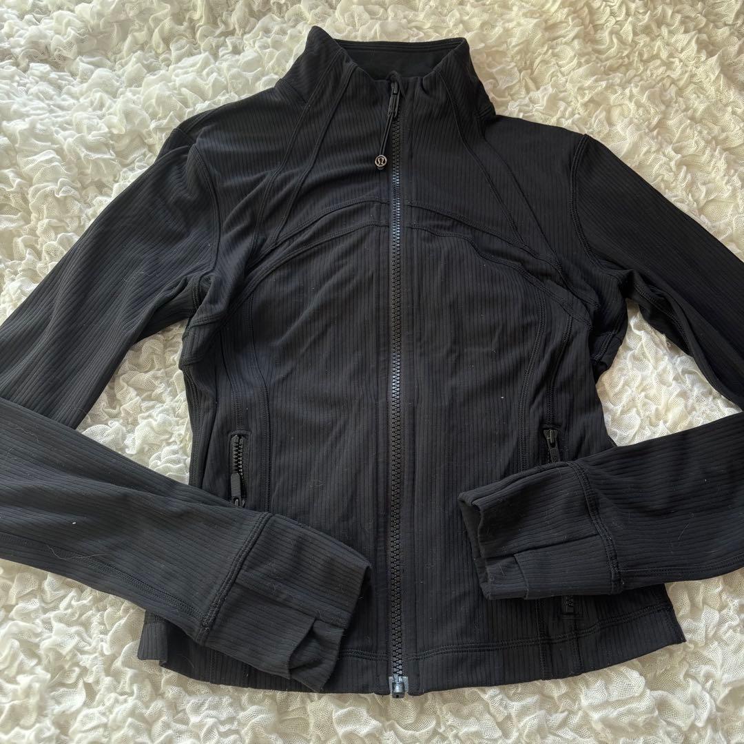 lululemonルルレモン define フルジップジャケットクロップ