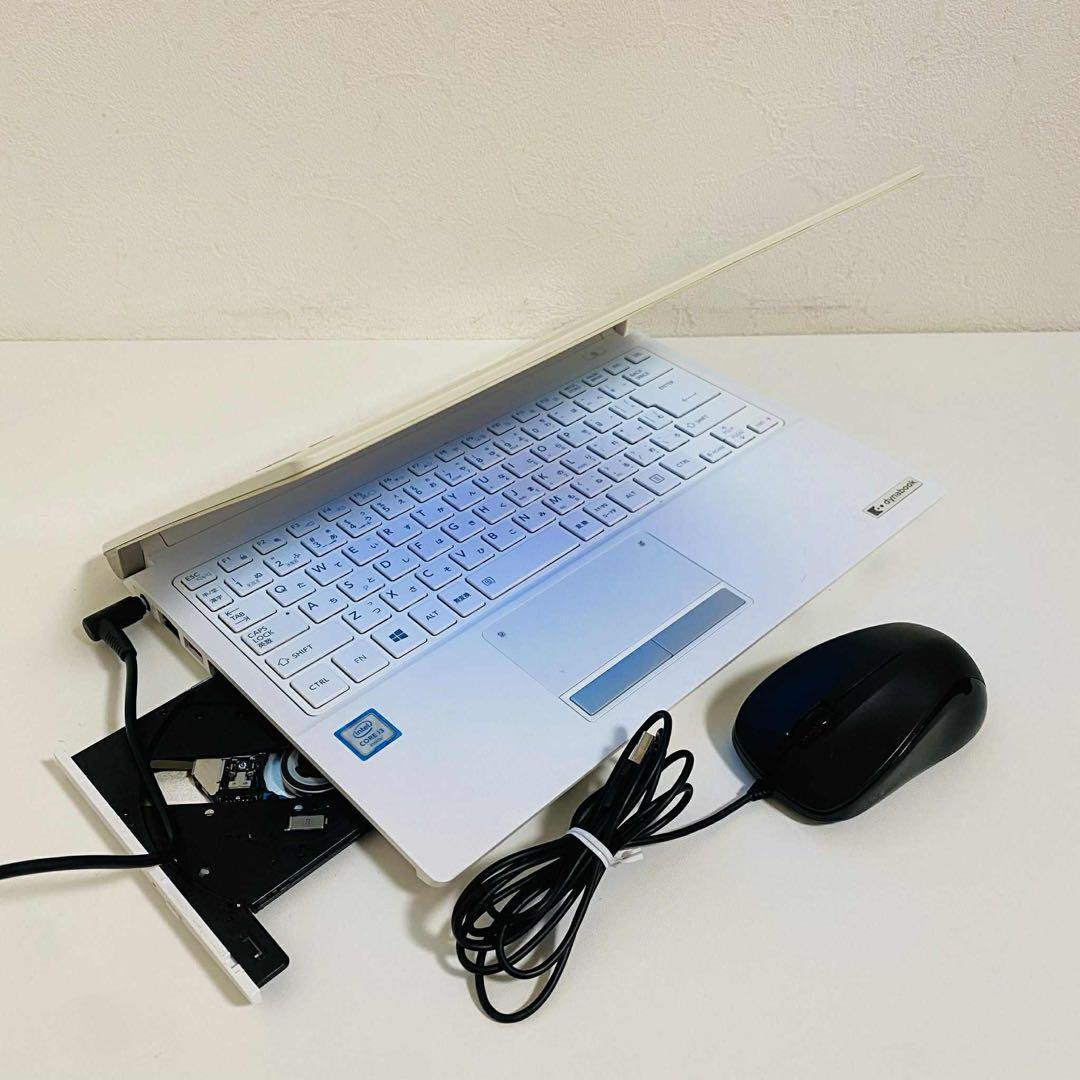 Y51 TOSHIBAノートパソコンSSD第6世代Windows11オフィス付き