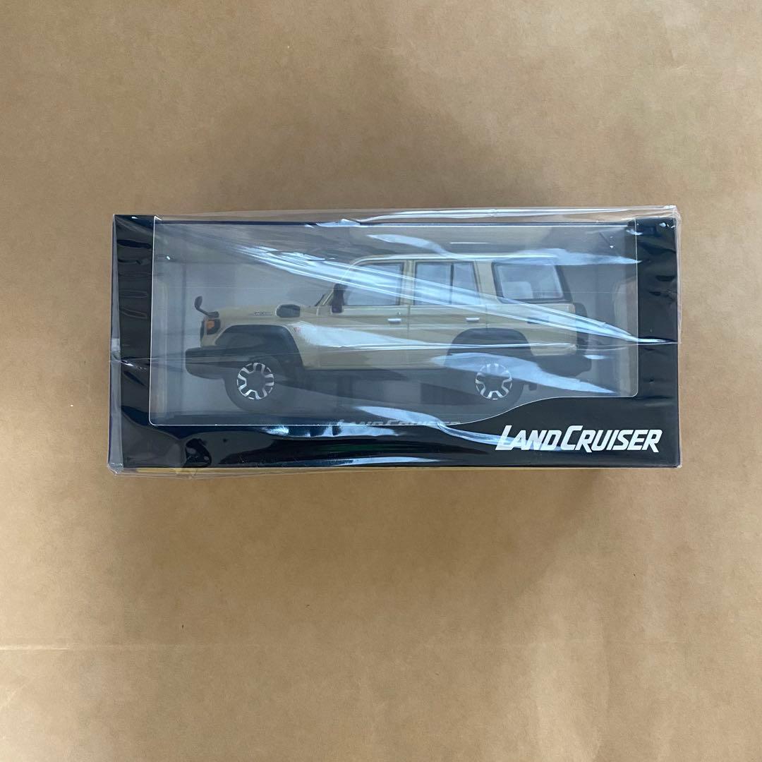 ランクル70 ミニカー　ベージュ　ランドクルーザー70
