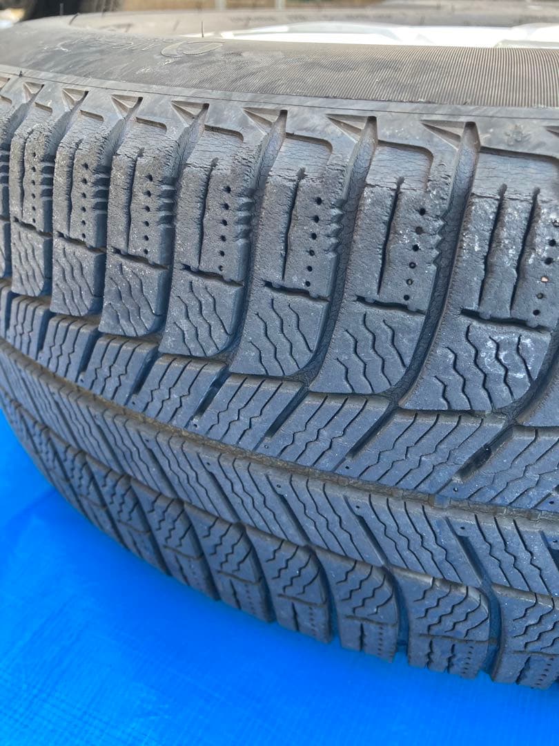 Audi Q2用　16インチ ホイールセット 215/60R16 スタットレス