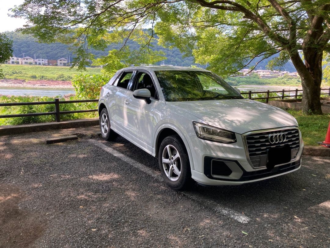 Audi Q2用　16インチ ホイールセット 215/60R16 スタットレス