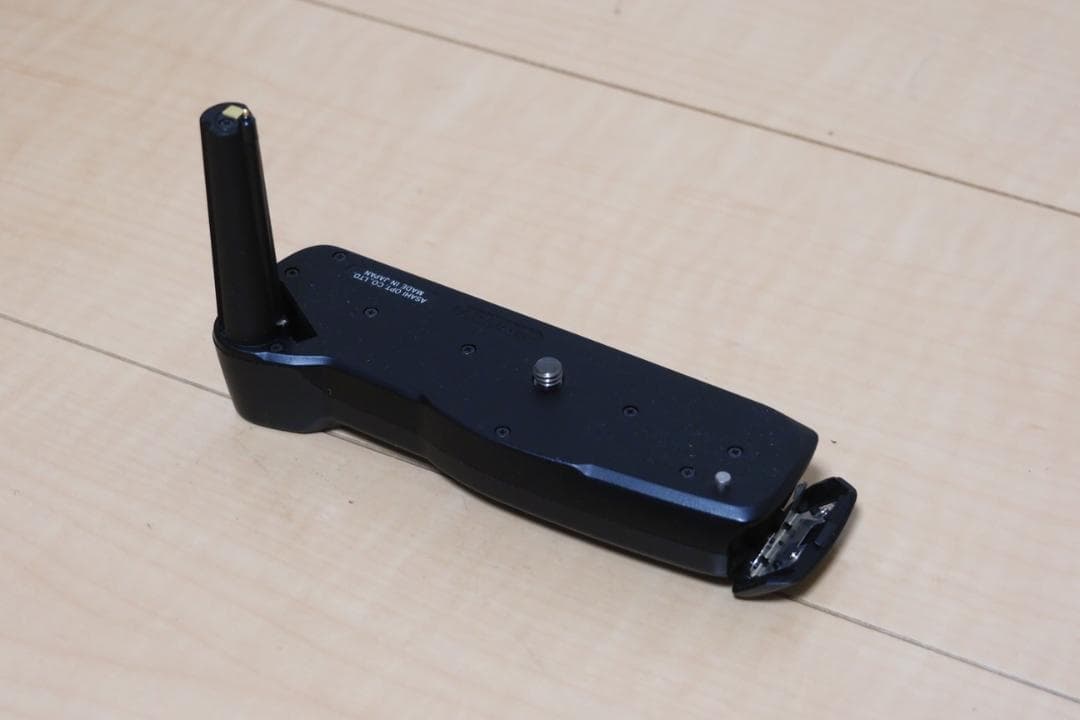 Pentax MZ-5 受賞記念モデル & バッテリーグリップFG