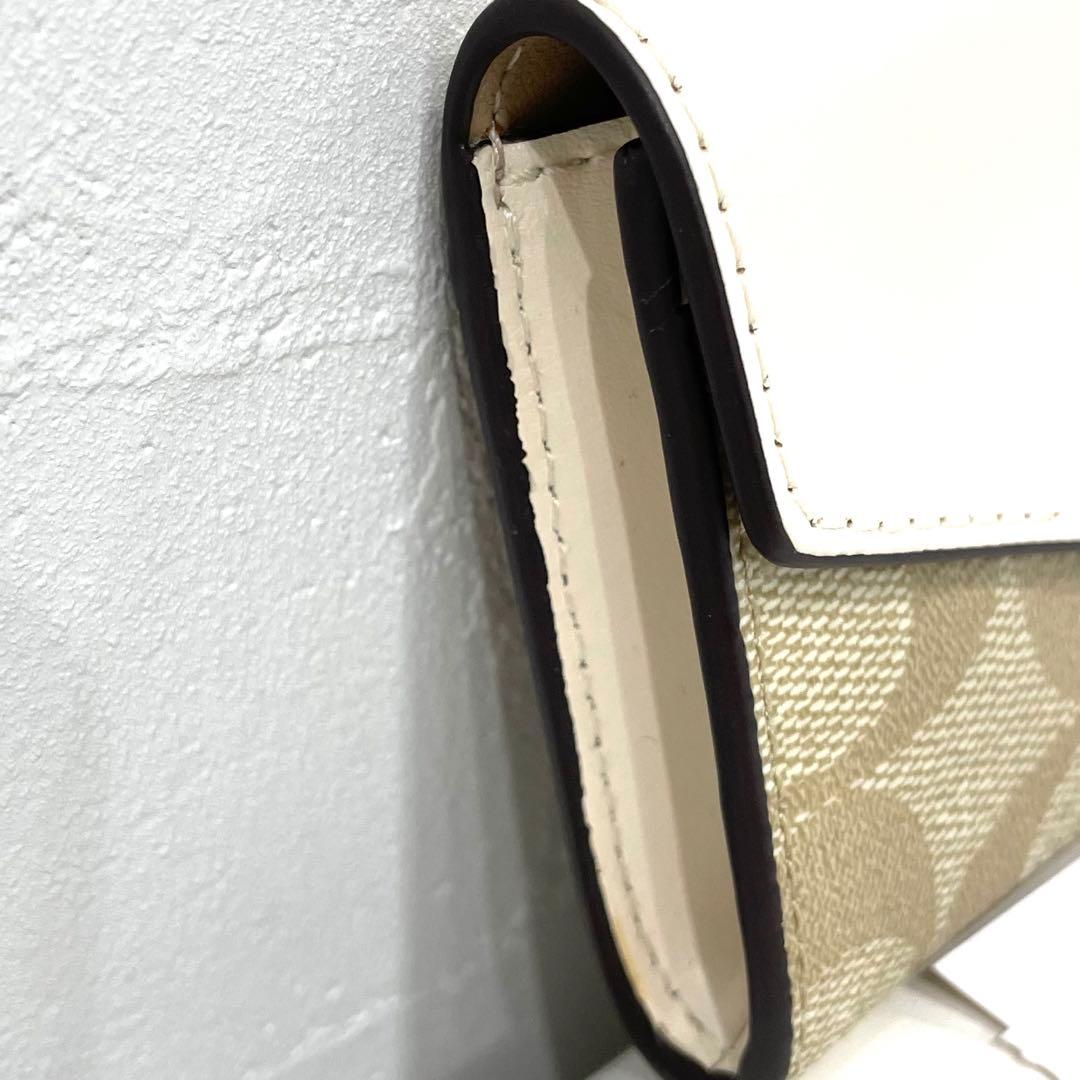 COACH 名刺入れ ベージュ/ホワイト シグネチャー カードケース コーチ