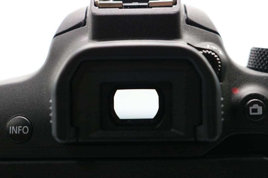 ボディ新品級 【Canon EOS Kiss X9i ダブルレンズセット】