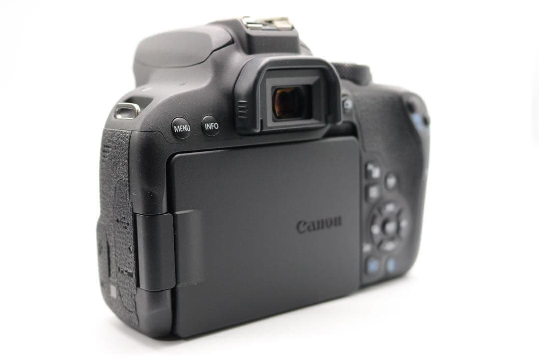 ボディ新品級 【Canon EOS Kiss X9i ダブルレンズセット】