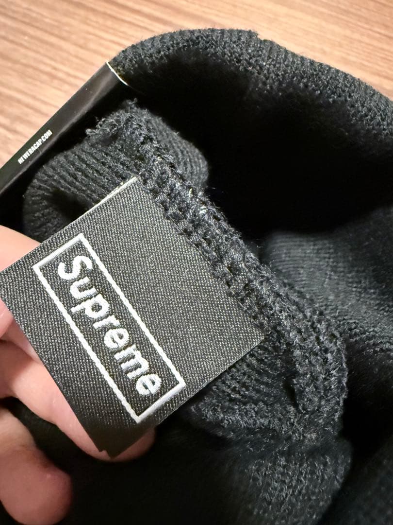 Supreme New Era box logo Beanie ブラック/レッド