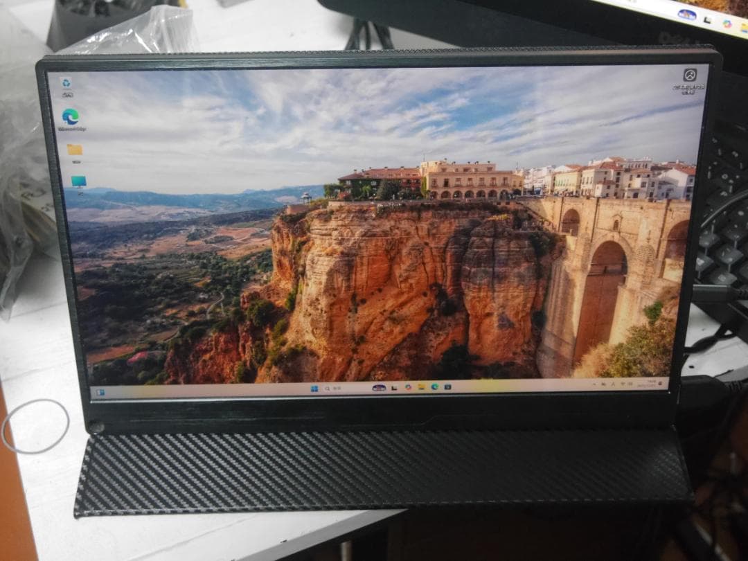 4Kモバイルモニター 15.6インチ　ブラック　ポータブル