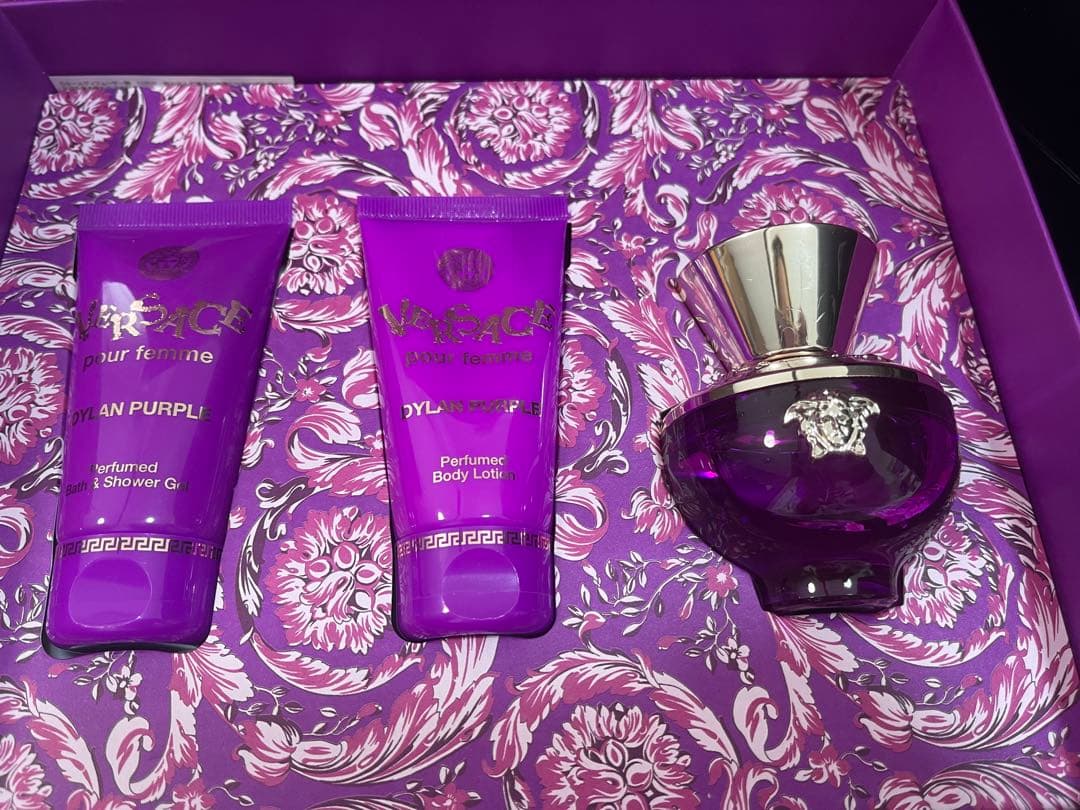新品未使用VERSACE ディランパープル香水セット