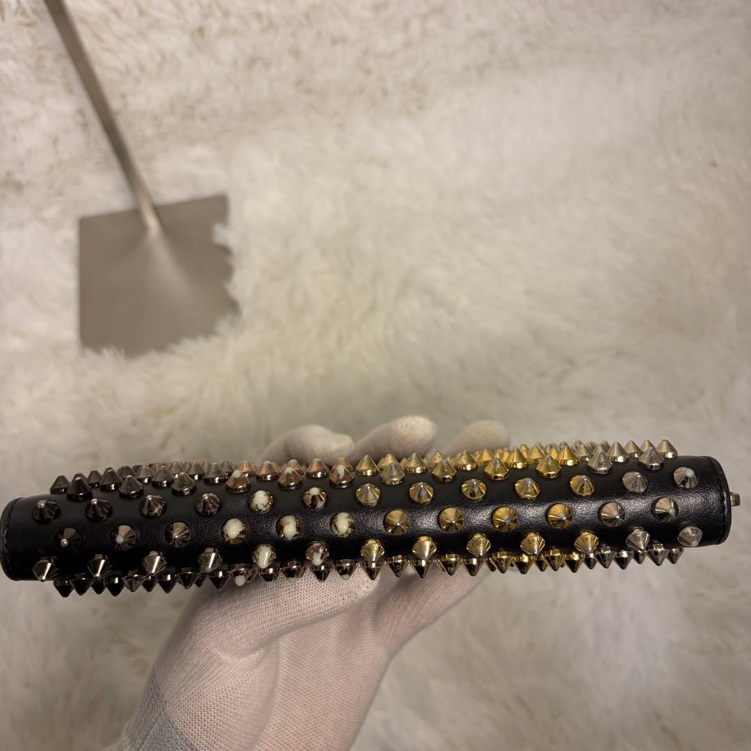 クリスチャンルブタンパネトーネ グラデーションスタッズ ラウンドジップ長財布