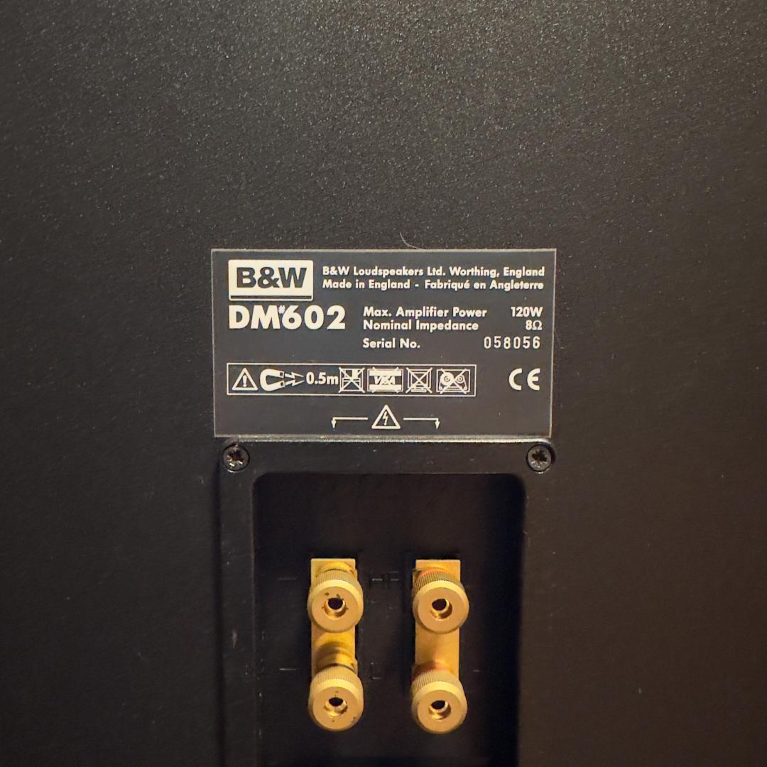 B&W DM602 / 美品 / シリアル連番 / スタンドのおまけ付き