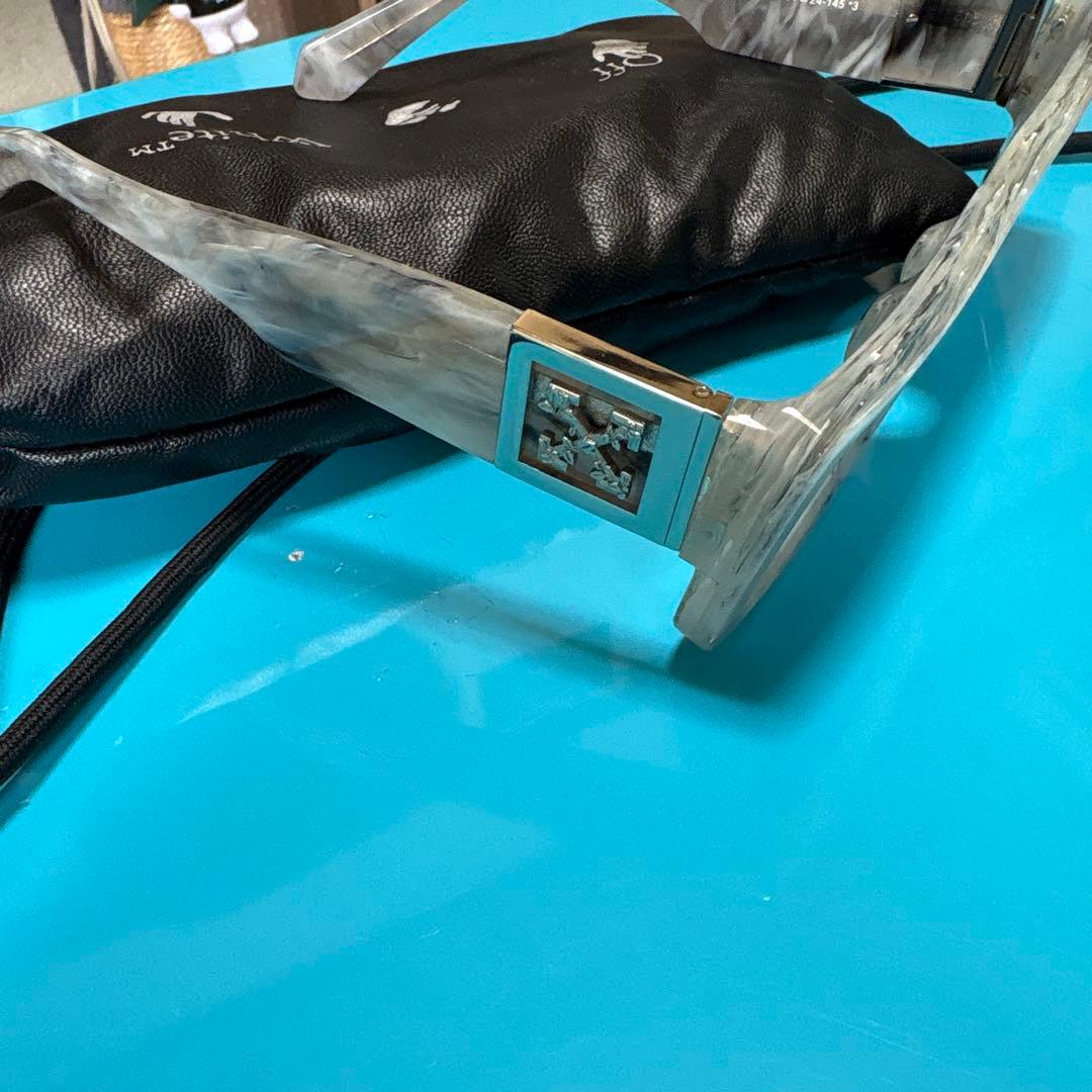 マーブルグレー スクエア型サングラス