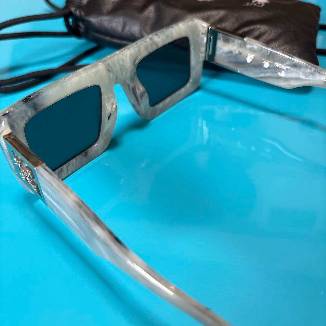 マーブルグレー スクエア型サングラス