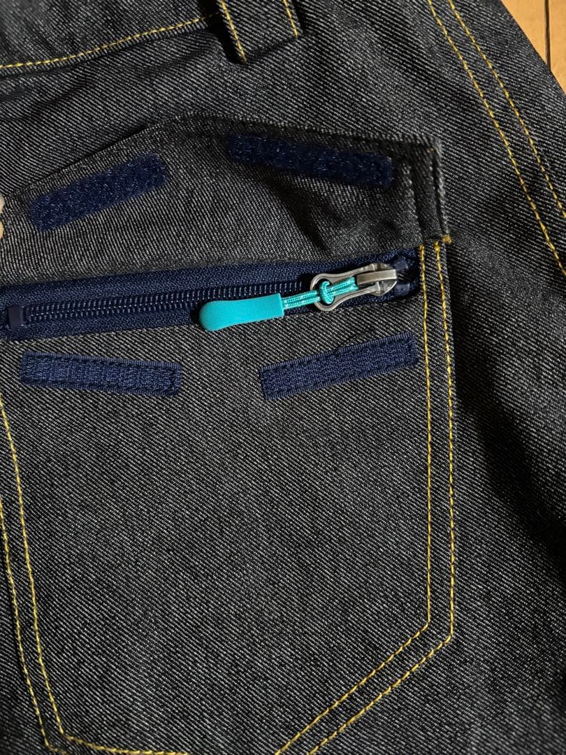 スキー、スノーボード用ウェアセット（ジャケット・パンツ・手袋・プロテクター）