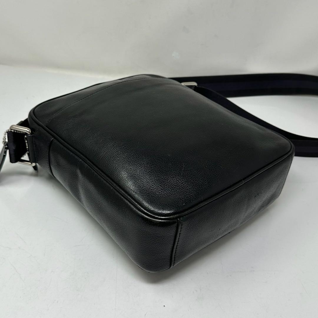 がん様　COACH コーチ レザー ショルダーバッグ メンズ