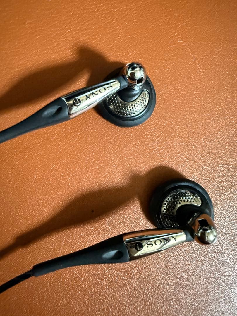 SONY MDR-E888 有線イヤホン キャリングケース付き