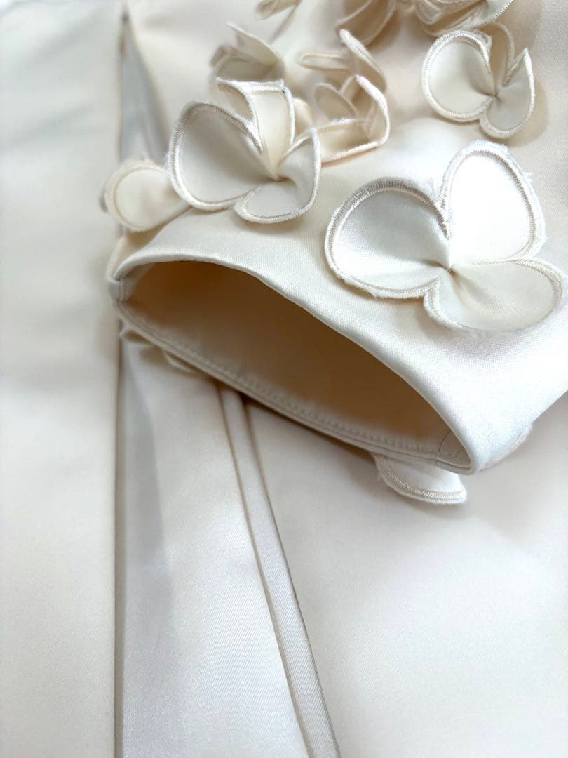 yori パフュームサテンジャケット 36アイボリーshirocon