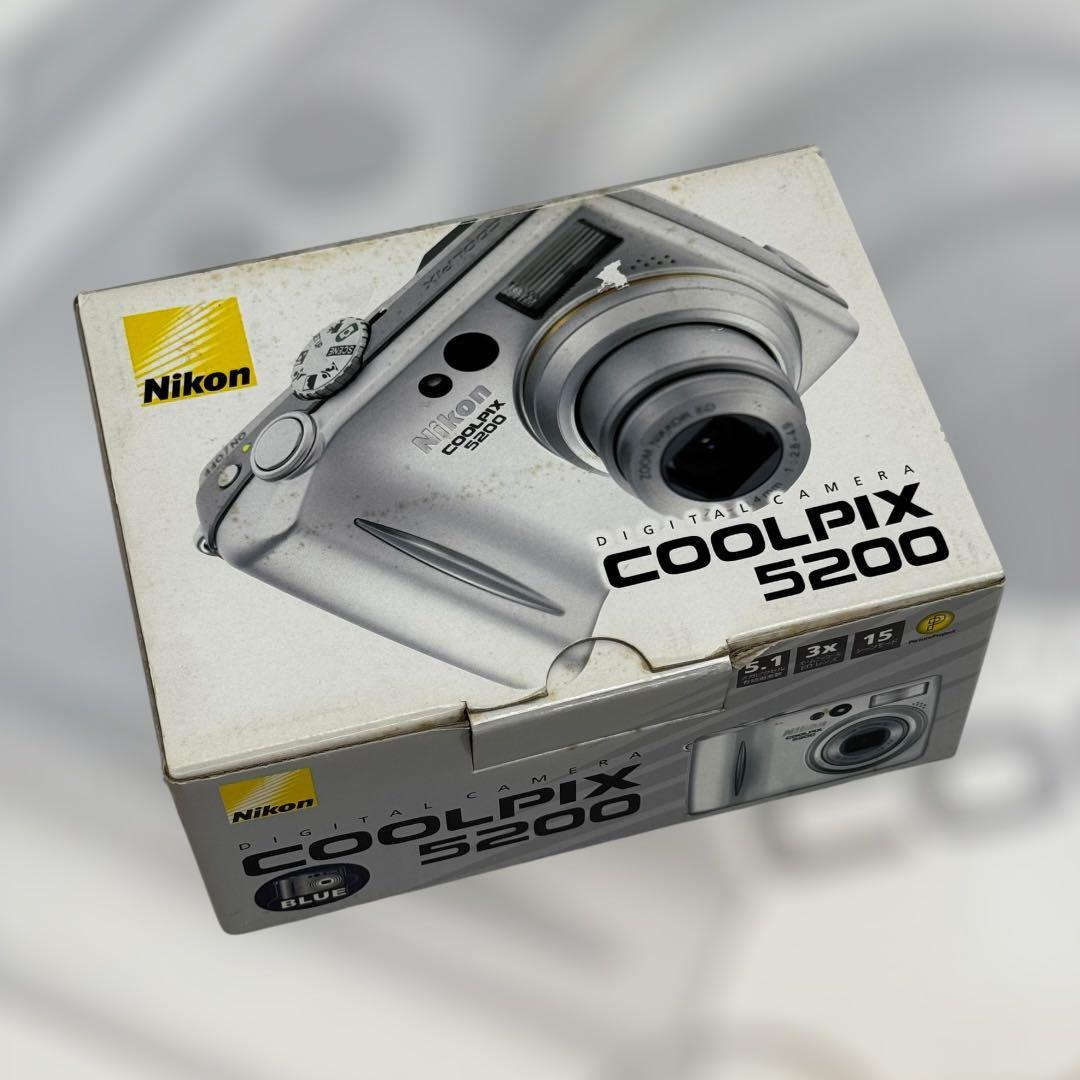 8754.ニコン クールピクス 5200 オールドコンデジ ブルー