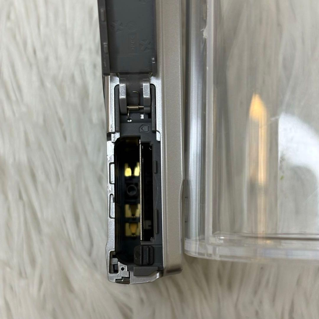 美品　CASIO カメラ　EX-ZS5 充電器　箱　シルバー　コンデジ　動作品