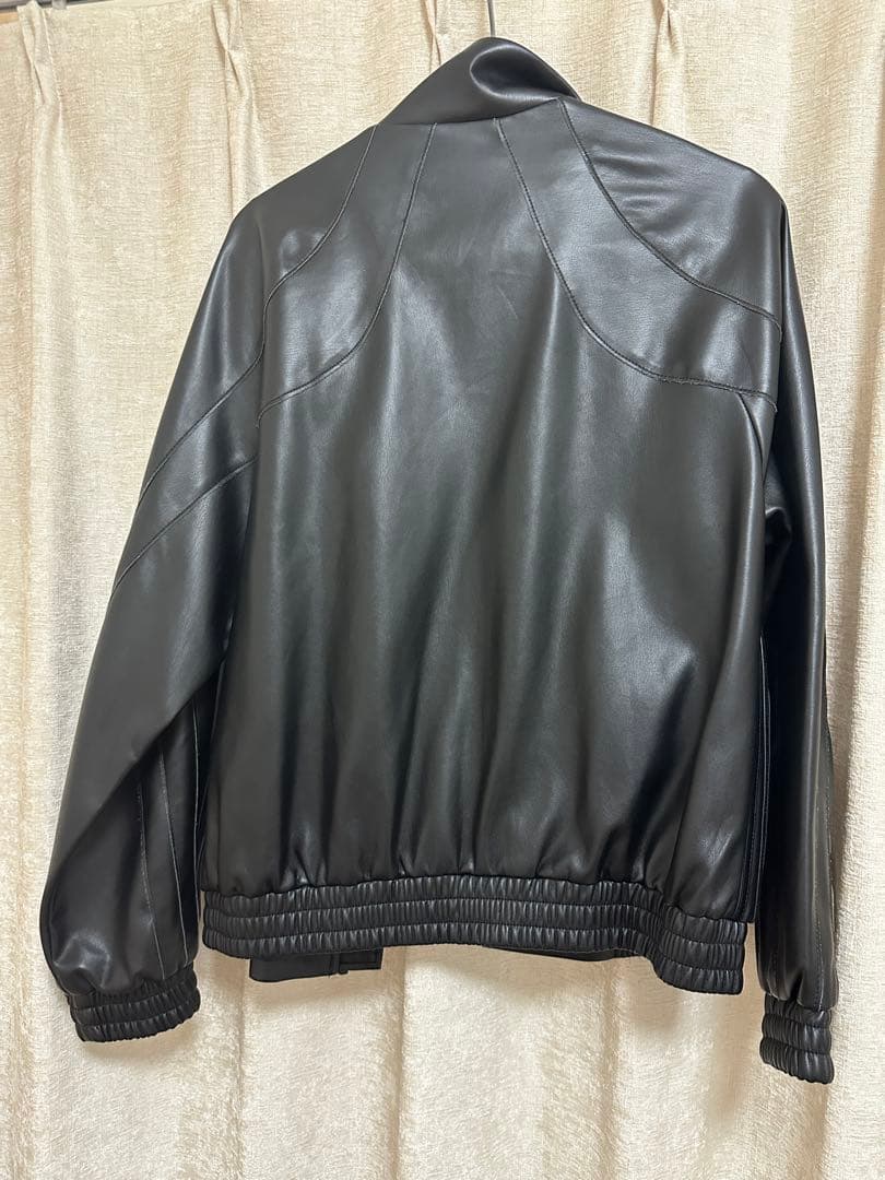 adidas レザー ジャケット