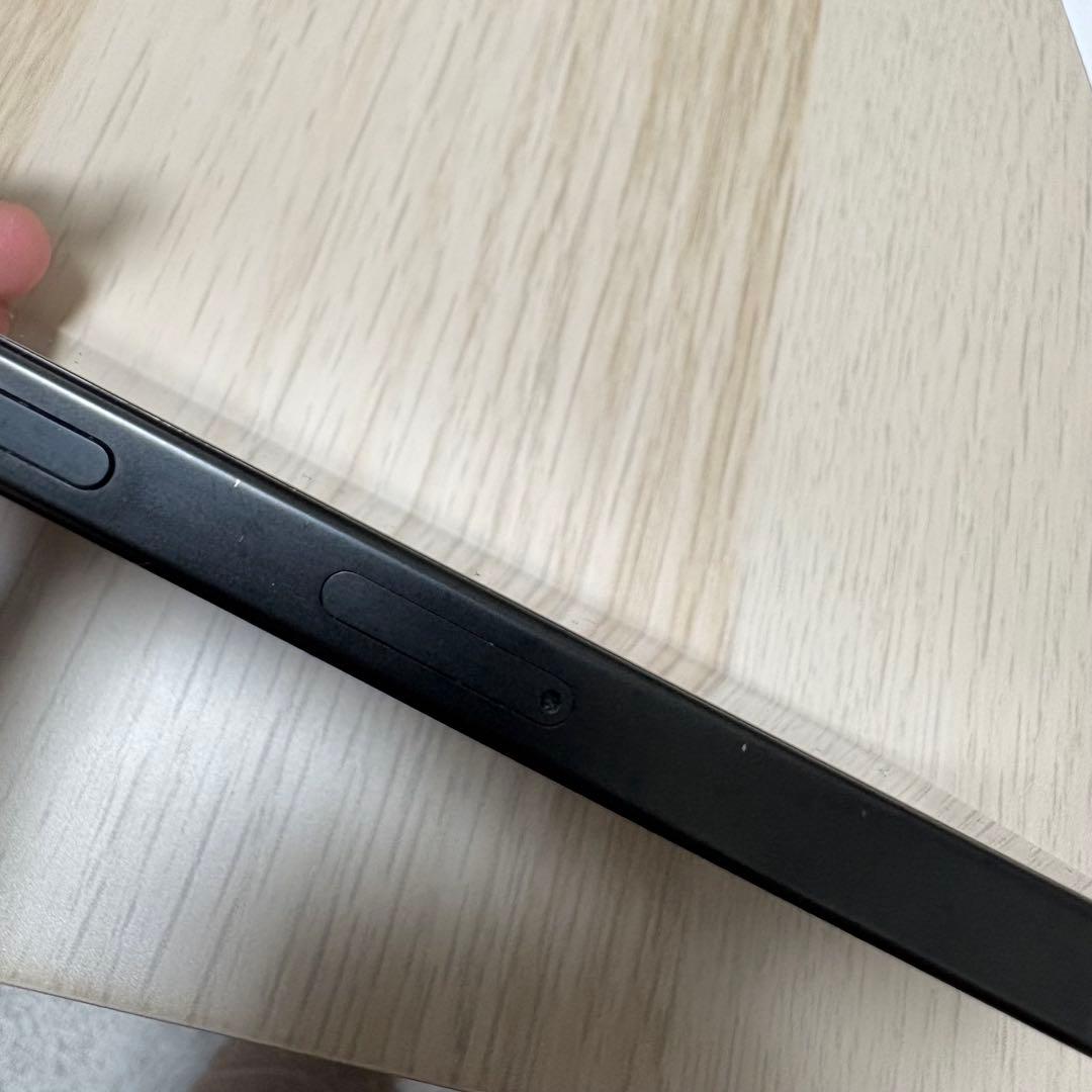 Apple iPhone 16 Pro 本体　256GB 画面不良あり