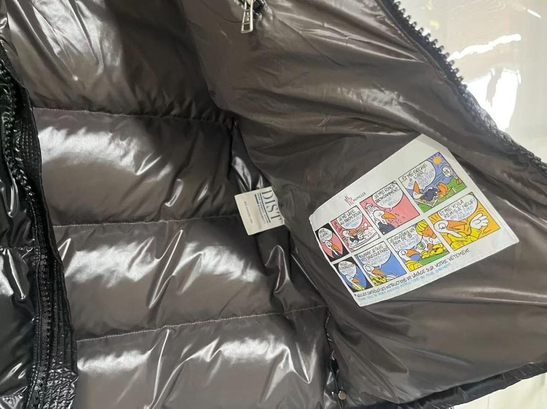 極美品 M☆oncler ブラック ダウンジャケット フード付き~~~