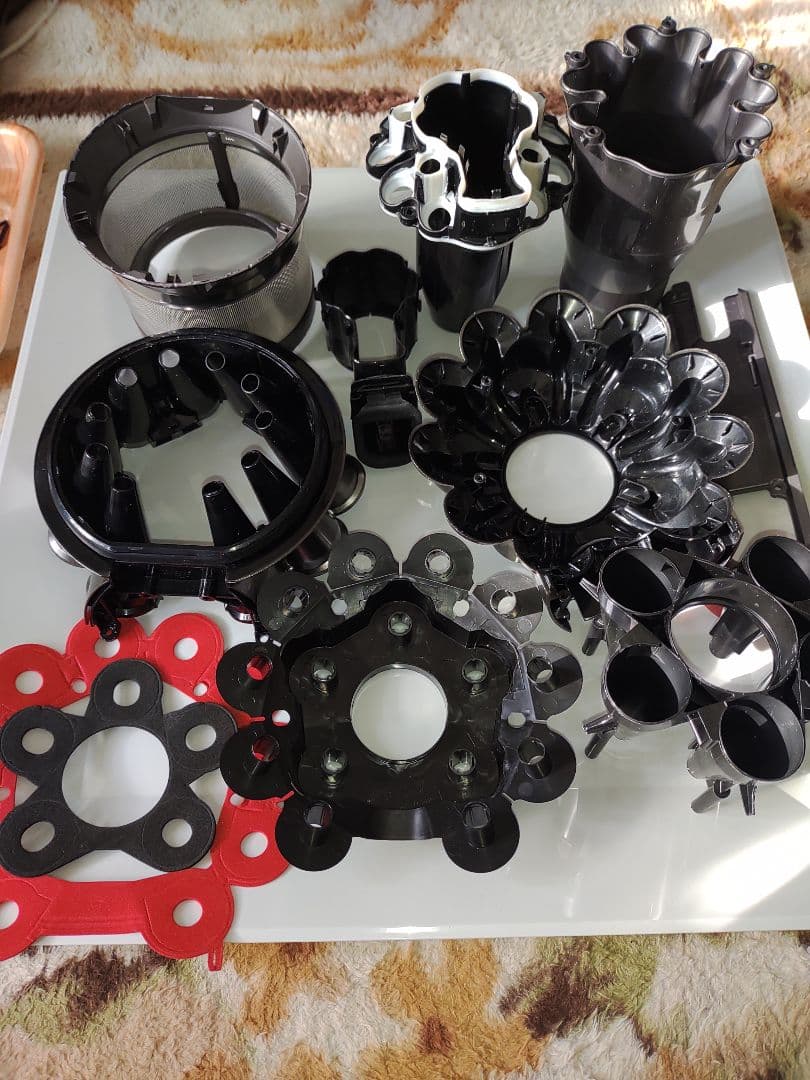 dyson v8 slim fluffy 中古清掃整備品