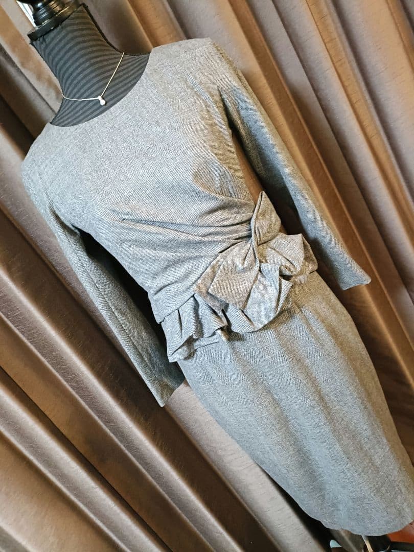 極美品☆ポールカ☆高級ウールデザインドレープワンピース38グレーチェック