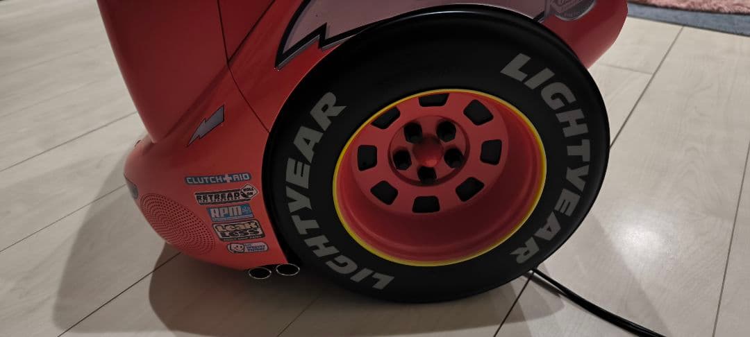 カーズ　ブラウン管型テレビ　DVDプレイヤー付き　動作未確認　インテリアとして！