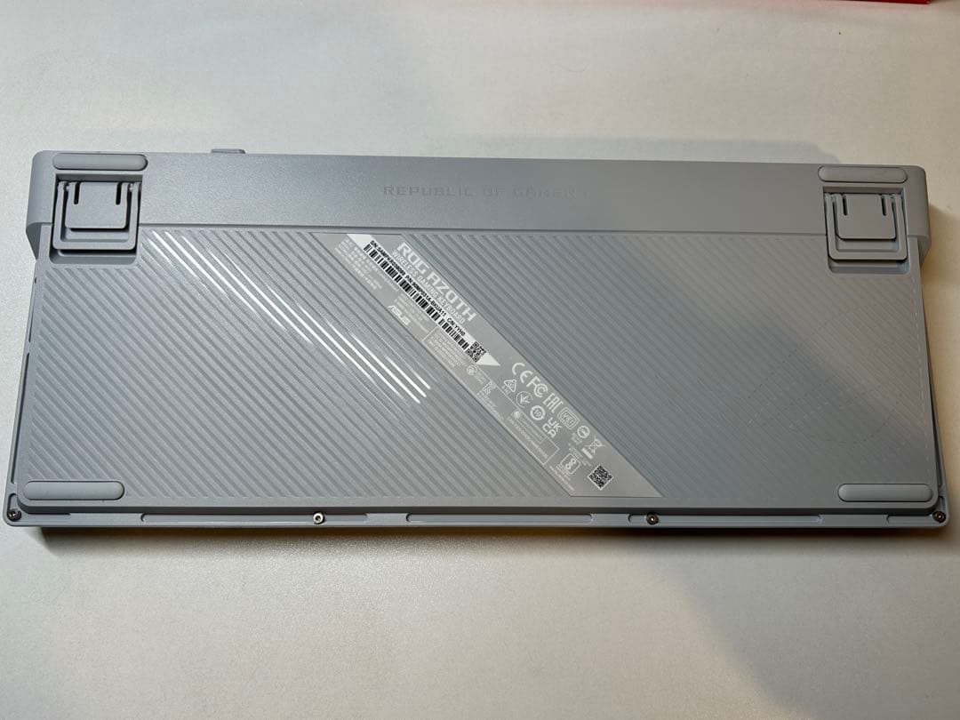 エイスースASUS ROG AZOTH ワイヤレスゲーミングキーボード ほぼ新品