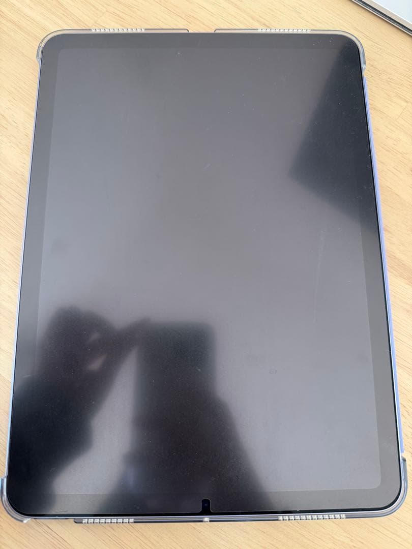 Apple iPad 本体　ケース付き