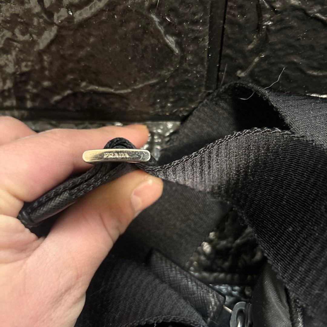 PRADA ブラック ショルダーバッグ