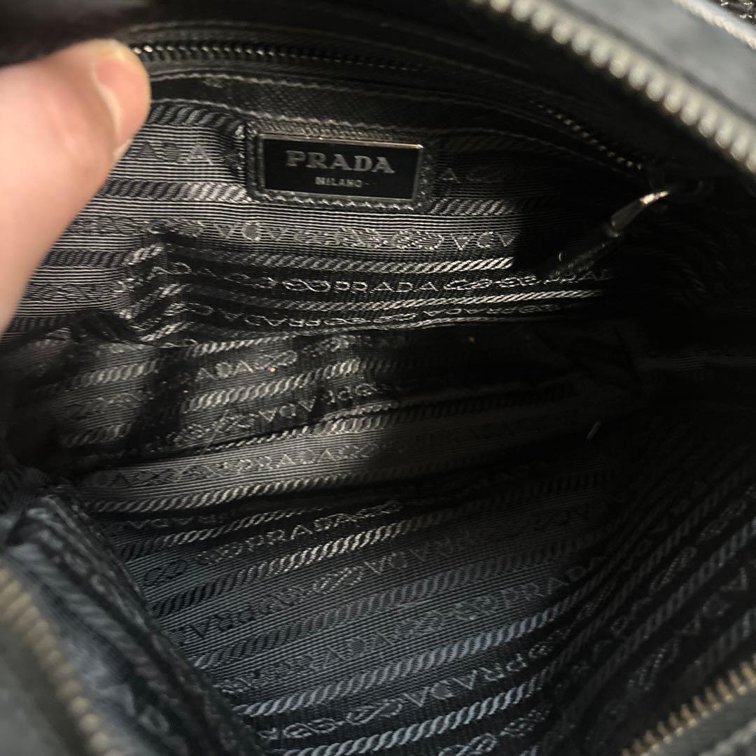 PRADA ブラック ショルダーバッグ