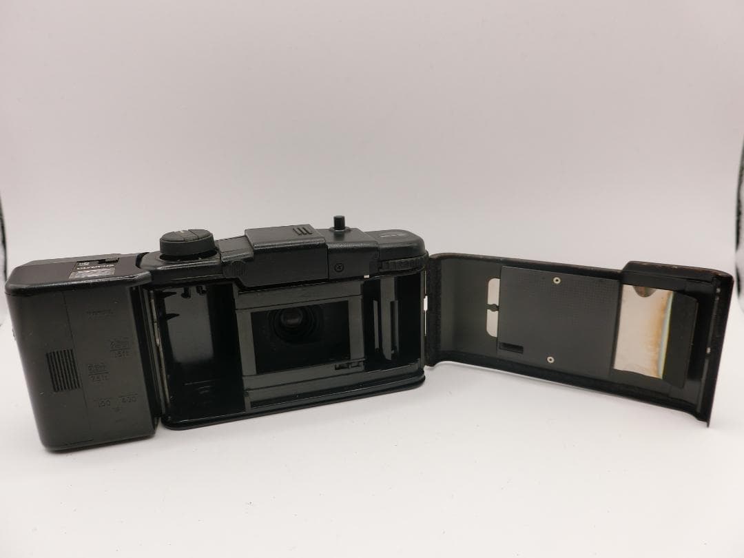 【完動品】 オリンパスOLYMPUS XA 1+A9Mフィルムカメラ動作確認済み