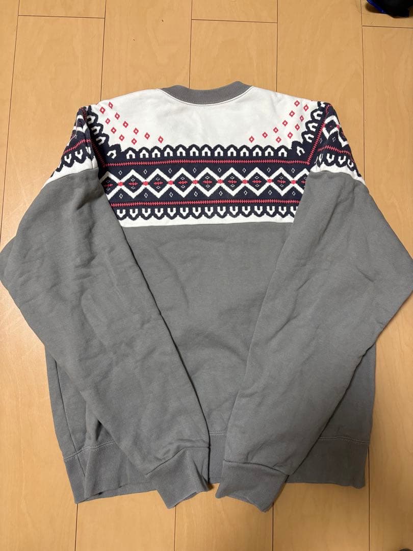 トップス  Pattern Crew Neck Sweatshirt