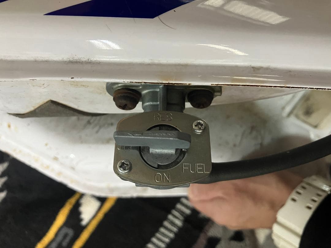 TT250R 4GY ガソリンリンク キー、キャップ、燃料コック付き