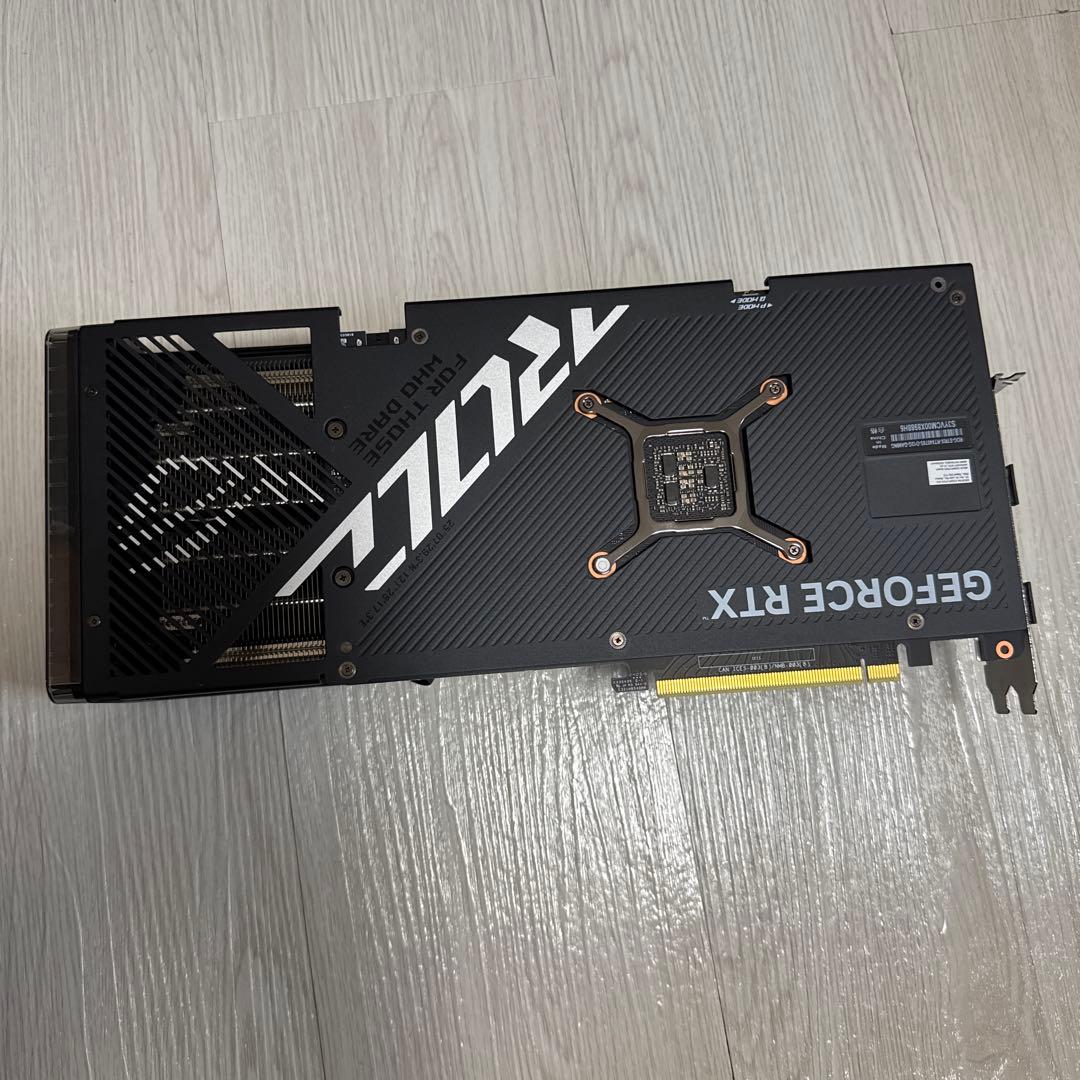 グラフィックボード・グラボ・ビデオカード ASUS ROG Strix GeForce RTX 4070 SUPER