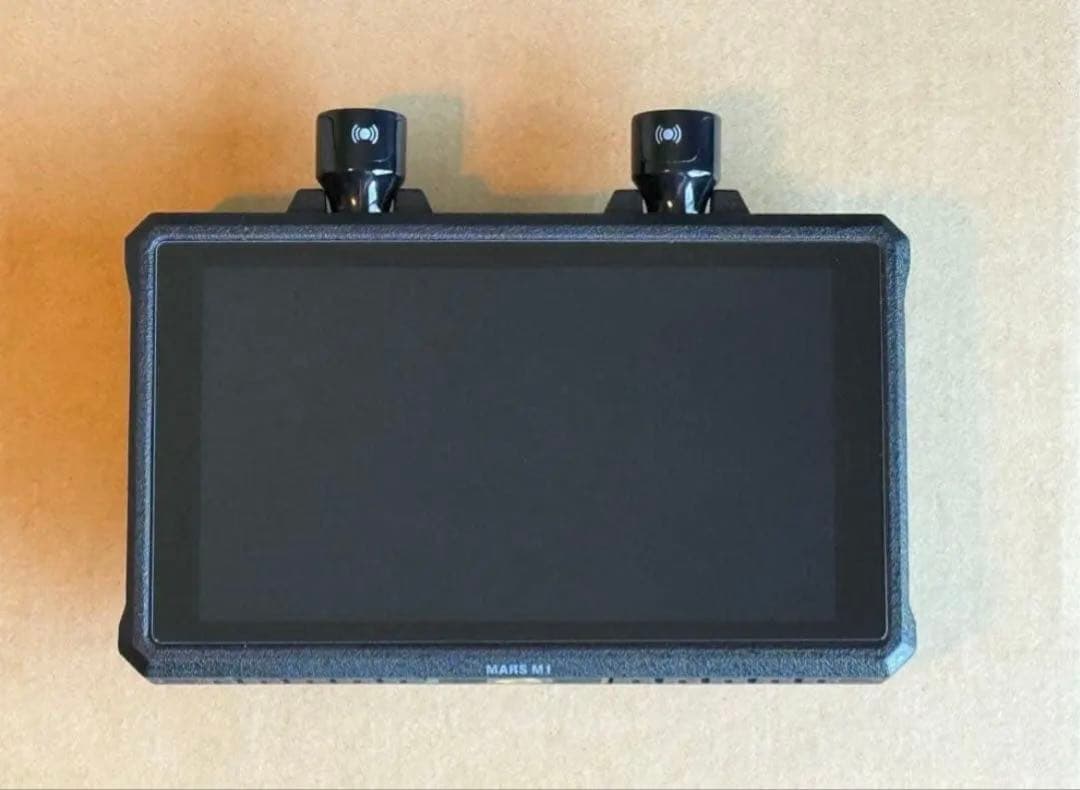 HOLLYLAND Mars M1 7インチモニター