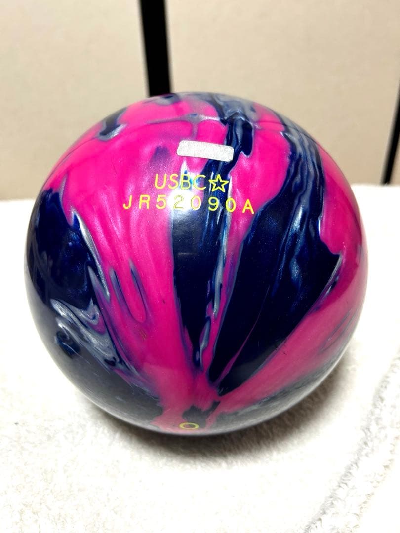 DV8 Violent Collision ボウリングボール