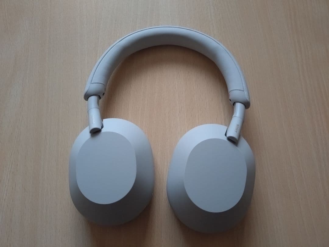 【ワイヤレスヘッドホン】 WH-1000XM5【SONY】