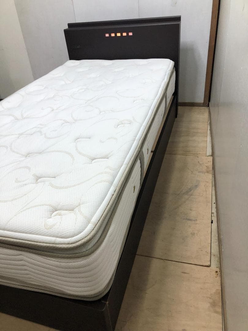 Simmons Beautyrest Premium ベッドセット 250123