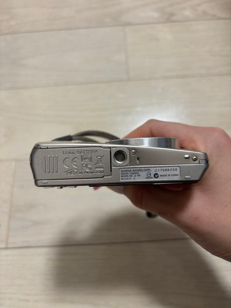 【美品】【動作確認済】 ★OLYMPUS μ750 コンパクトデジタルカメラ