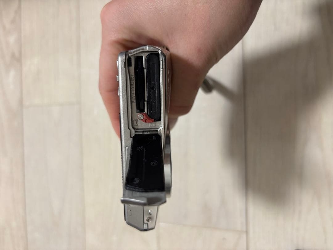 【美品】【動作確認済】 ★OLYMPUS μ750 コンパクトデジタルカメラ